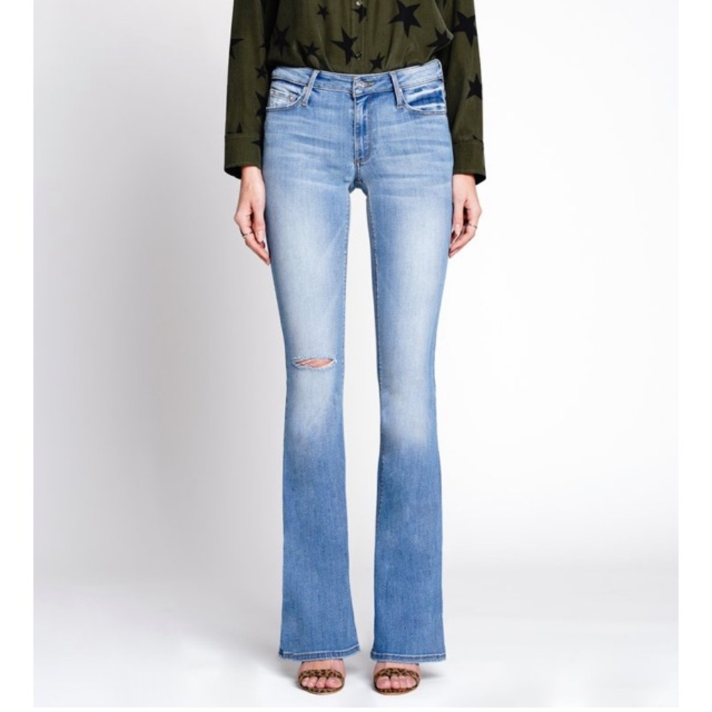 SOLD! LIKE NEW Mia Mid Rise Skinny Flare Jeans